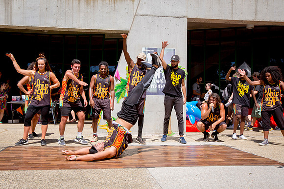 © The Flash Mob