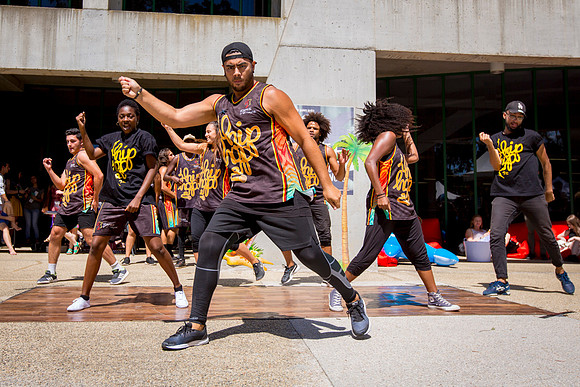 © The Flash Mob
