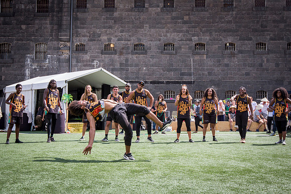 © The Flash Mob